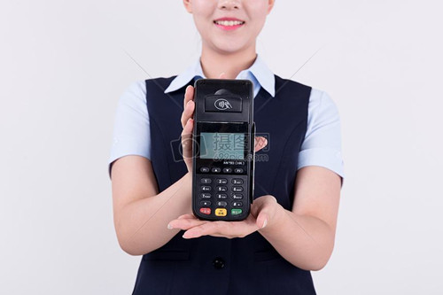 零售業pos機手續費上限